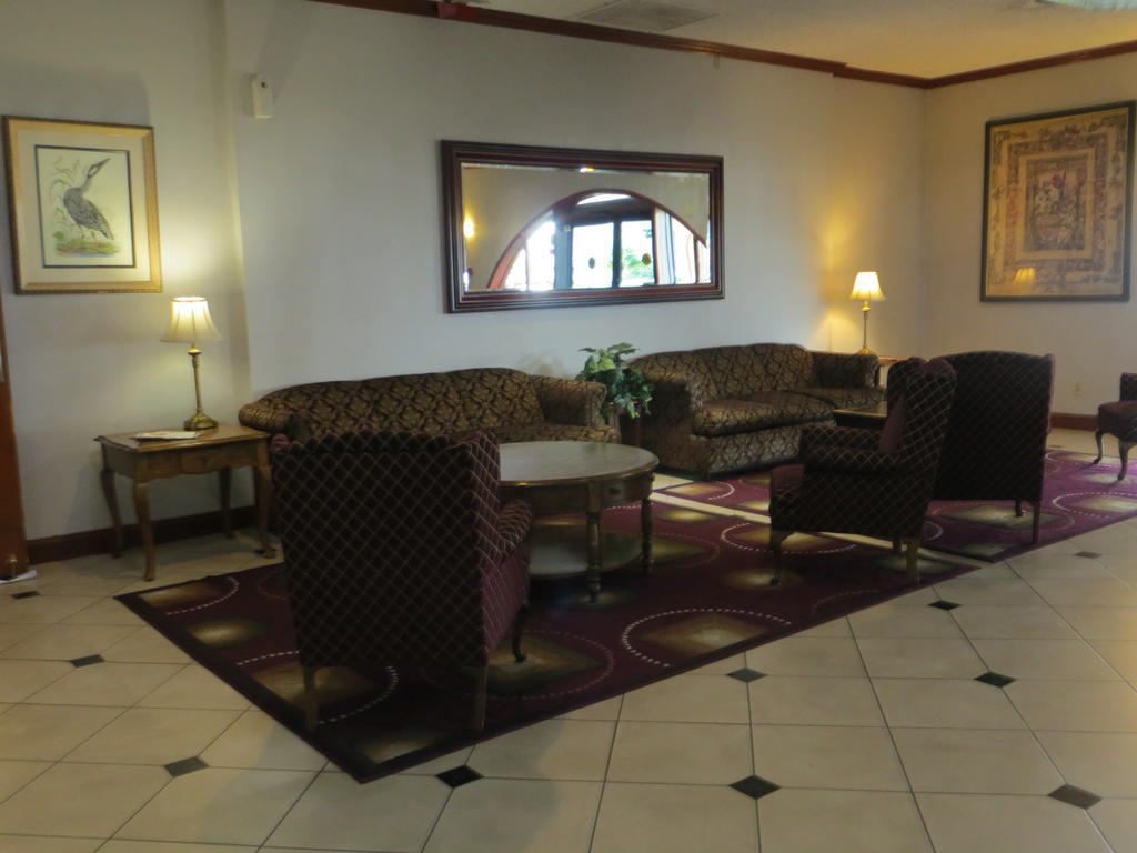 Clarion Inn Conference Center Modesto Extérieur photo