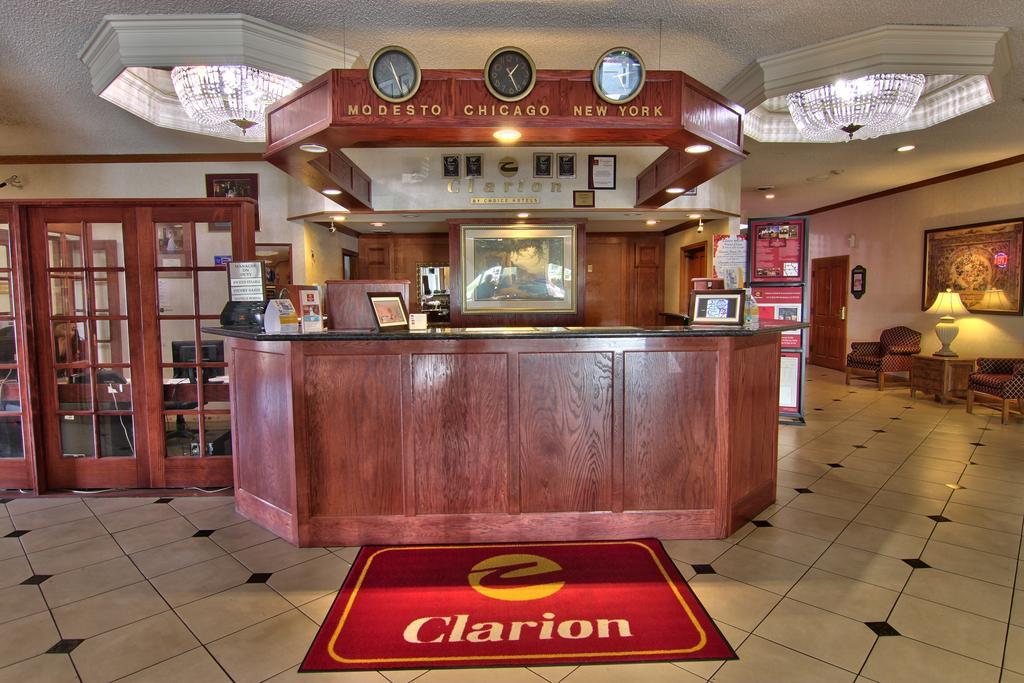 Clarion Inn Conference Center Modesto Extérieur photo