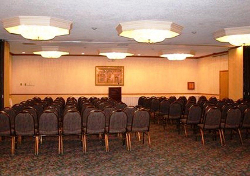 Clarion Inn Conference Center Modesto Extérieur photo