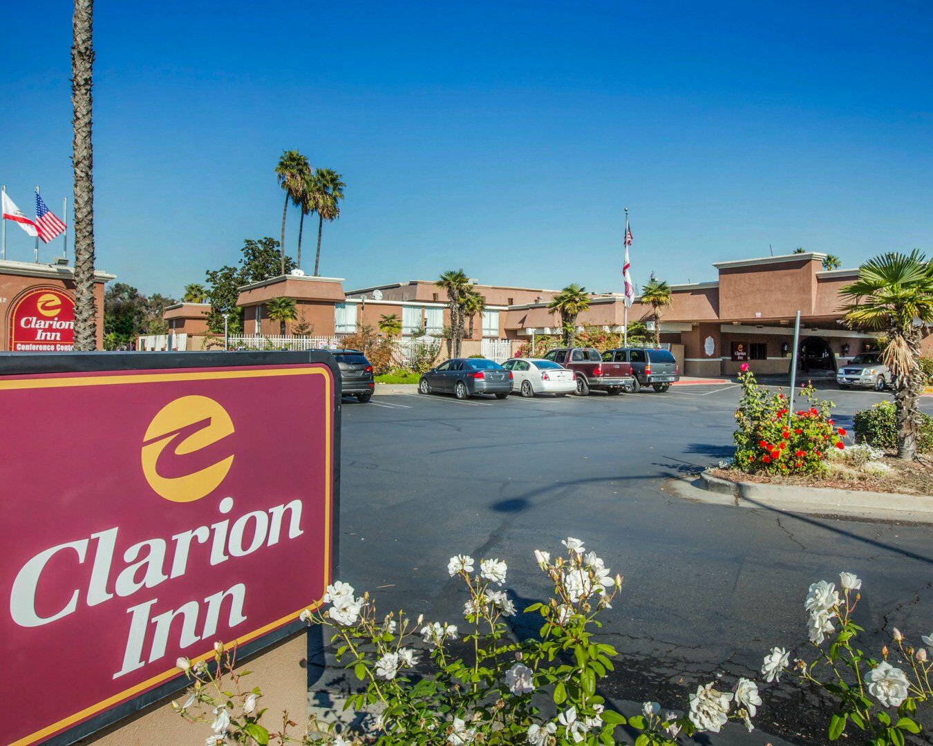 Clarion Inn Conference Center Modesto Extérieur photo